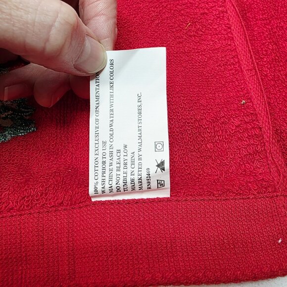 2 Red Holiday Hand Towel Christmas Tree Embroidered 100 Percent Cotton - Picture 4 of 4